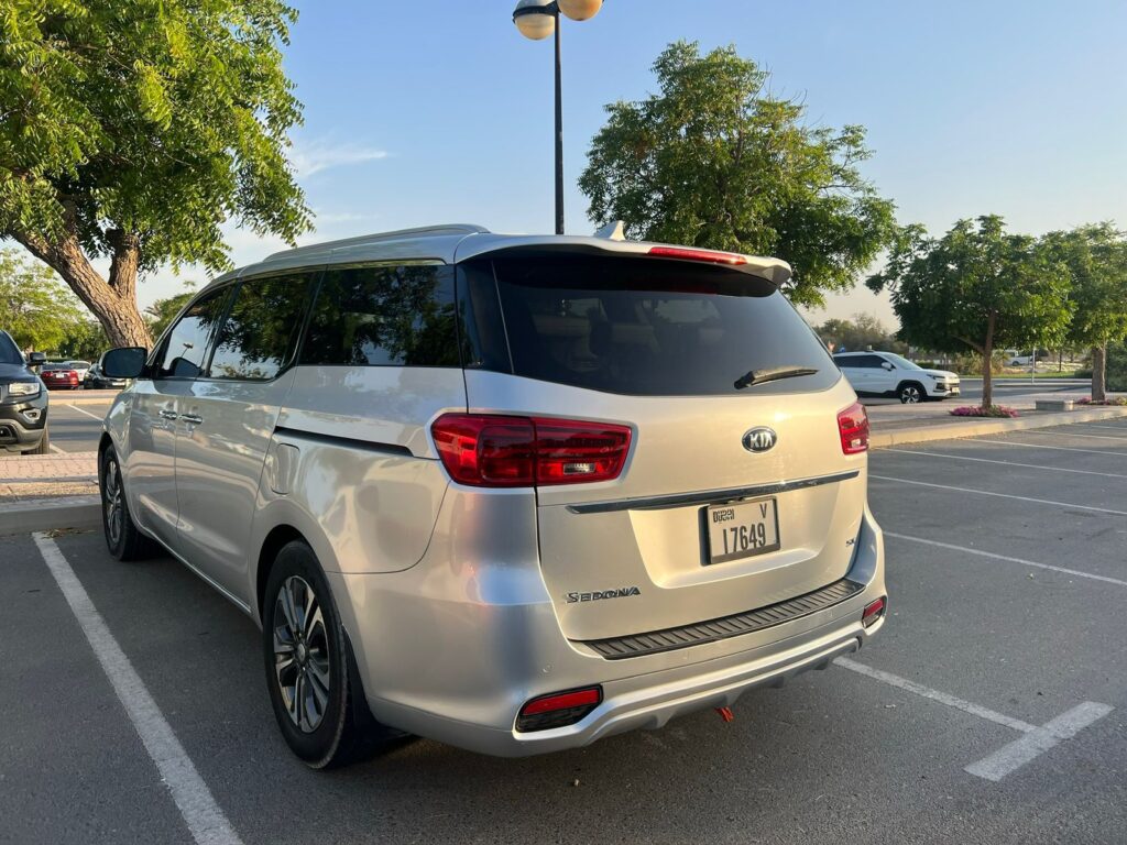 7 Seat Private 4 7-Seater Car Rental-4
