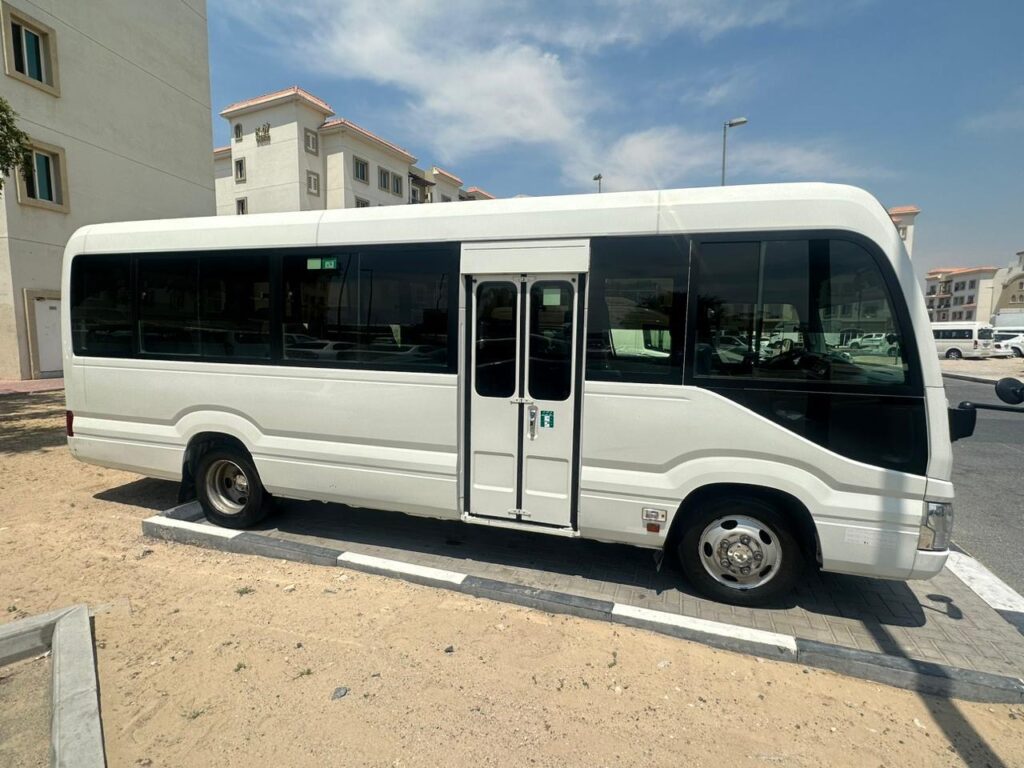 15-Seater HiAce Minivan Rental in Dubai 4 15-Seater HiAce Minivan Rental-4